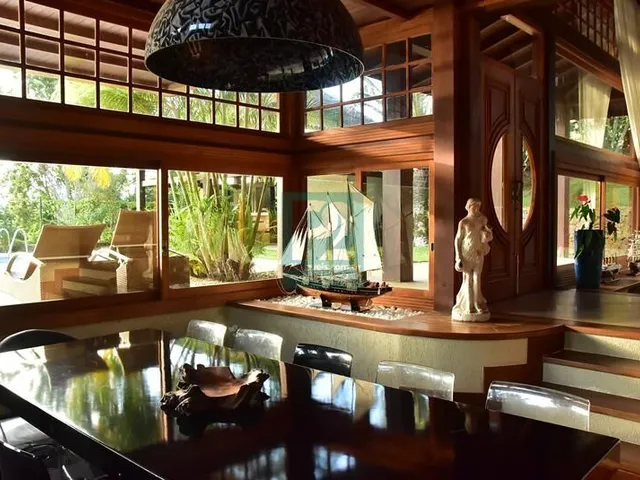 Imagem 4: Casa Exclusiva Com Piscina e Vista Panorâmica Para o Mar Em Bombinhas/SC