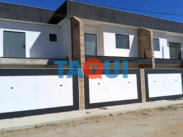 Imagem: O apartamento possui 2 Dormitórios, 1 Suíte, 2 Banheiros