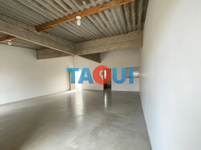 Imagem 2: IMÓVEL A VENDA COM LOJA NA FRENTE E UM ESPAÇO COM AREA DE LAZER, IGUABINHA, ARARUAMA-RJ