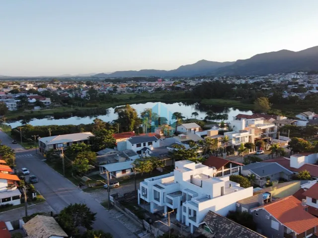 Imagem 13: Casa a Apenas 50 m da Praia Central, Centro