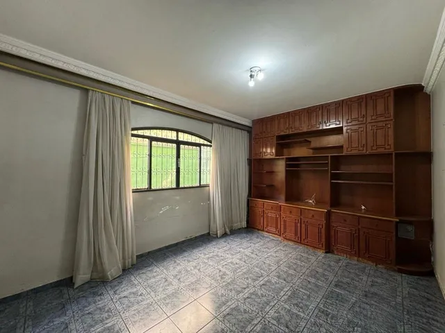 Imagem 13: Espetacular Sobrado à Venda em Goiânia-GO, no Jardim América - 5 Quartos, 2 Suítes, 4