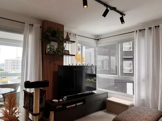 Imagem: O apartamento possui 3 Dormitórios, 1 Suíte, 1 Banheiro, 3