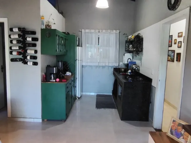 Imagem 7: Linda Casa à Venda em Imbituba-SC, Bairro Ribanceira: 3 quartos, 2 salas, 1 banheiro, 3