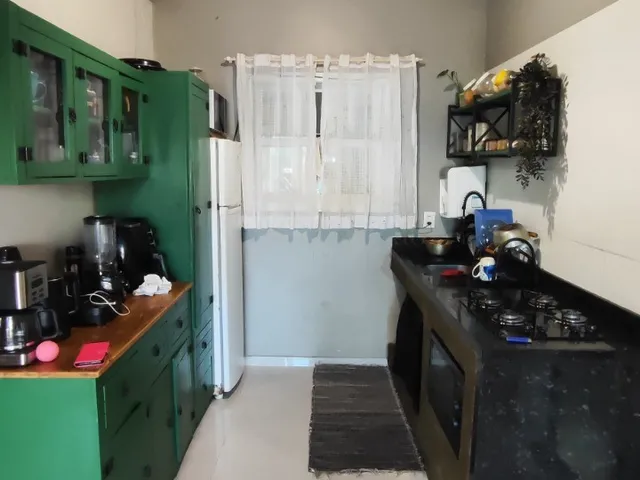 Imagem 4: Linda Casa à Venda em Imbituba-SC, Bairro Ribanceira: 3 quartos, 2 salas, 1 banheiro, 3
