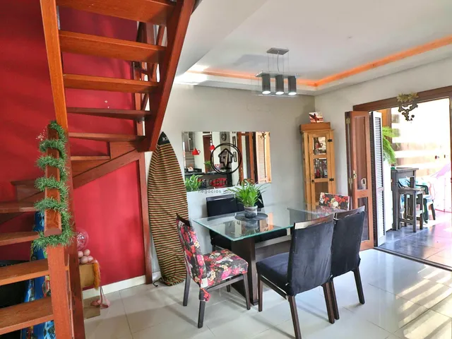 Imagem 7: Encontre Seu Refúgio em Porto Alegre: Linda Casa à Venda!