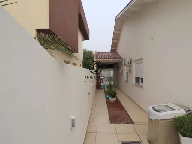 Imagem 2: Casa à venda no bairro Alto Petrópolis - Porto Alegre/RS