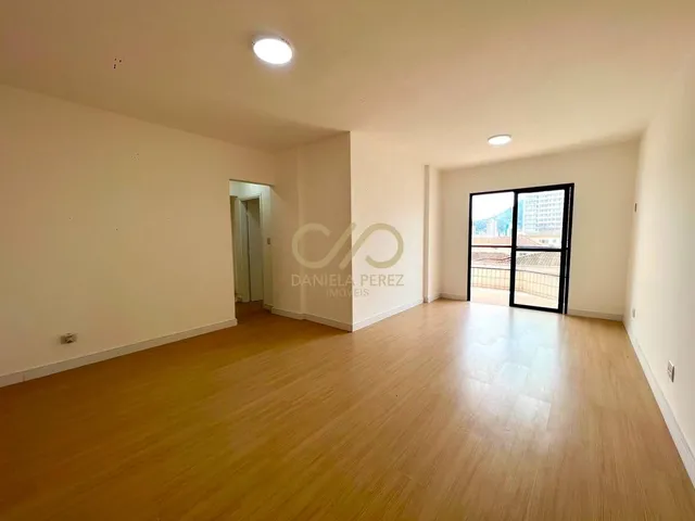 Imagem: O apartamento possui 2 Dormitórios, 1 Suíte, 2 Banheiros,