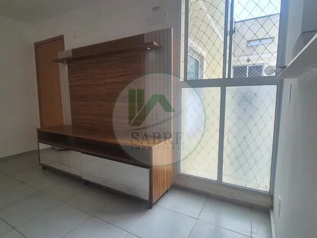 Imagem: O apartamento possui 2 Dormitórios, 1 Banheiro, 2 Vagas na
