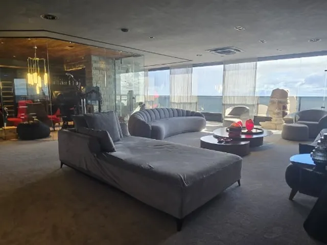 Imagem 6: A 5ª Avenida Imóveis, selecionou esse excelente apartamento de alto padrão à venda no