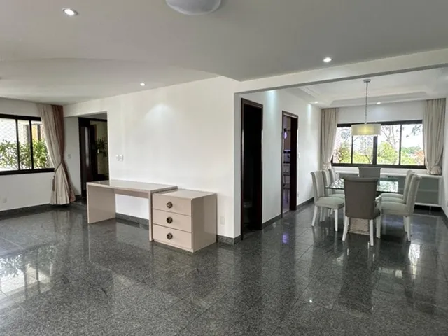 Imagem 10: A 5ª Avenida Imóveis apresenta este apartamento espaçoso no Edifício Horto Burle Marx