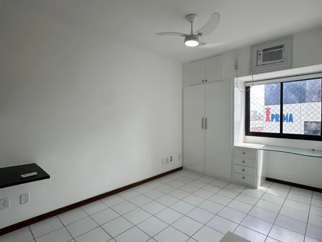 Imagem 2: A 5ª Avenida Imóveis apresenta este apartamento espaçoso no Edifício Horto Burle Marx