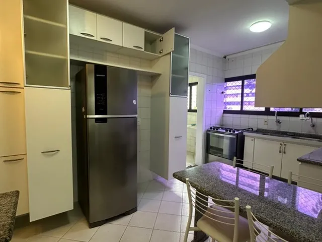 Imagem 11: A 5ª Avenida Imóveis apresenta este apartamento espaçoso no Edifício Horto Burle Marx