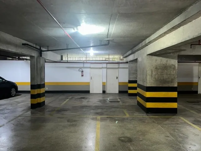 Imagem 15: A 5ª Avenida Imóveis apresenta este apartamento espaçoso no Edifício Horto Burle Marx