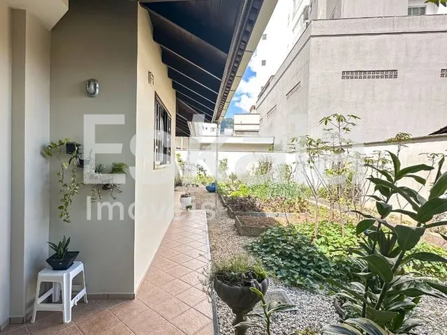 Imagem 6: Casa Alto Padrão Semi-Mobiliada e com Piscina