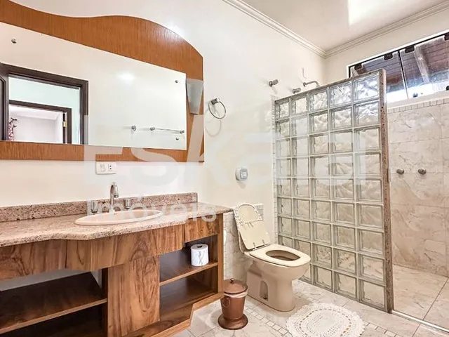 Imagem 11: Casa Alto Padrão Semi-Mobiliada e com Piscina