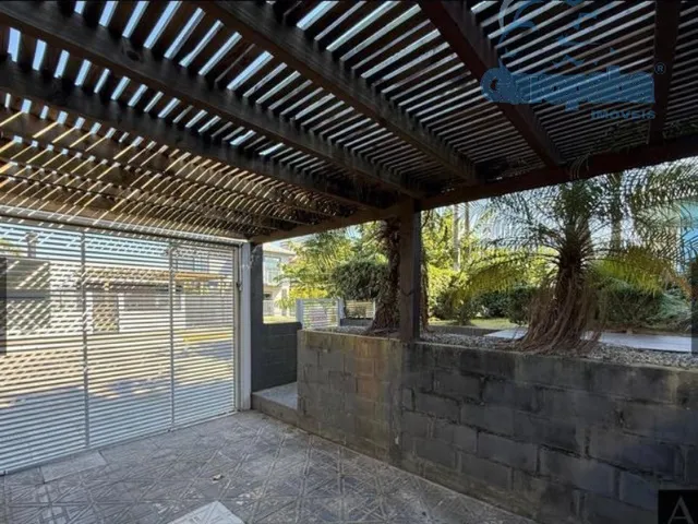 Imagem 2: Vende-se Casa 3 quartos, 1 suíte em Garopaba-SC, Bairro Ambrosio: 140m² de área