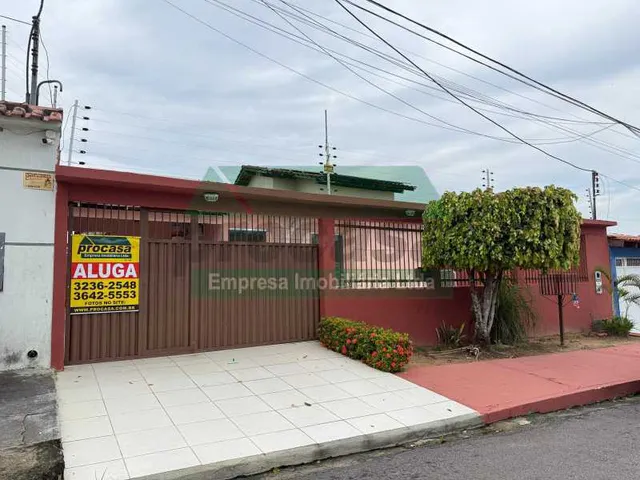 Imagem: CASA COM GUARITA E PLACAS SOLARES / ( ESTILO