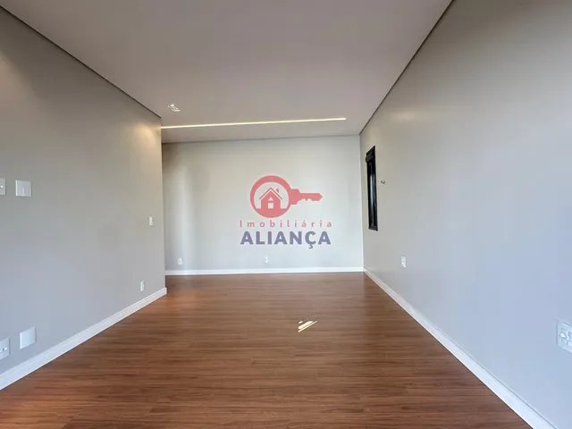 Imagem 10: Vende-Se Casa de Alto Padrão Eno Jardim Tocantins em Toledo Pr o Imóvel Conta Com: - 01 Suíte - 02 D
