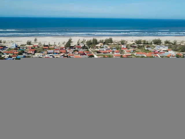 Imagem: Terreno de esquina aterrado e escriturado