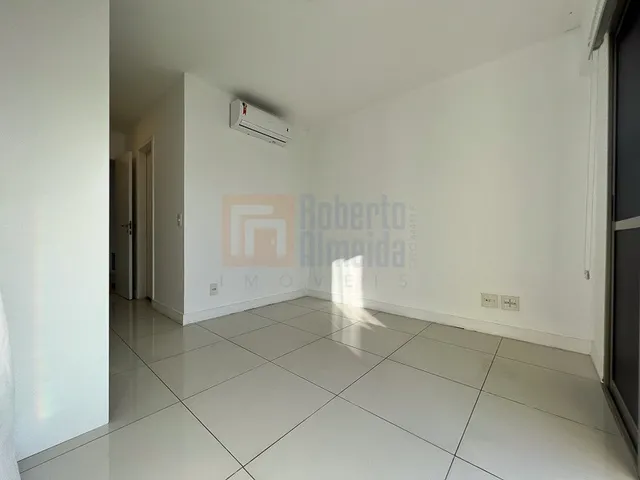 Imagem 3: Alugo Excelente Apartamento Condomínio Santa Mônica Jardins Club Barra da Tijuca de