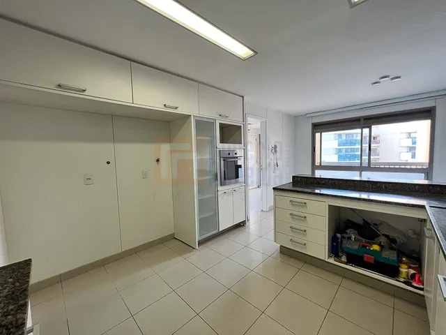 Imagem 9: Alugo Excelente Apartamento Condomínio Santa Mônica Jardins Club Barra da Tijuca de