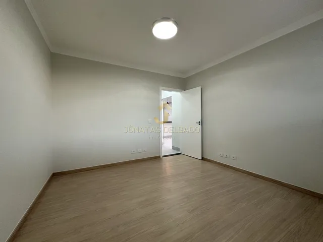 Imagem 13: Casa à venda no bairro Parque das Laranjeiras - Maringá/PR