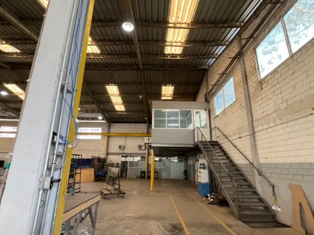 Imagem 5: Galpão industrial para locar em Alvorada, RS, junto a RS118, 2.700m2 de pavilhões em