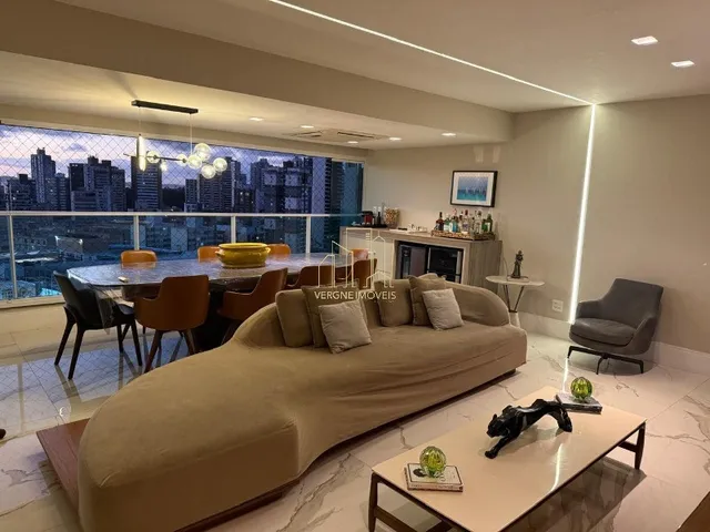 Imagem 2: Apartamento de Luxo na Barra com 3 Suítes 1 Sala 5 Banheiros 3 Vagas de Garagem 128m²