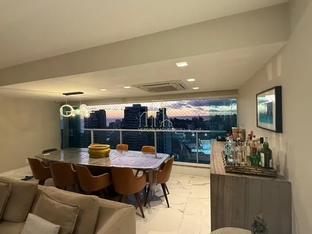 Imagem 9: Apartamento de Luxo na Barra com 3 Suítes 1 Sala 5 Banheiros 3 Vagas de Garagem 128m²