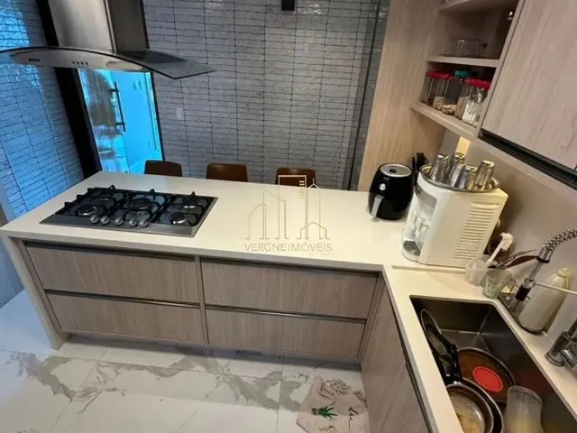 Imagem 13: Apartamento de Luxo na Barra com 3 Suítes 1 Sala 5 Banheiros 3 Vagas de Garagem 128m²