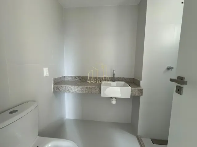 Imagem 2: Apartamento à venda no Alphaville I 3 suítes 2 salas 7 banheiros 4 vagas 203m²