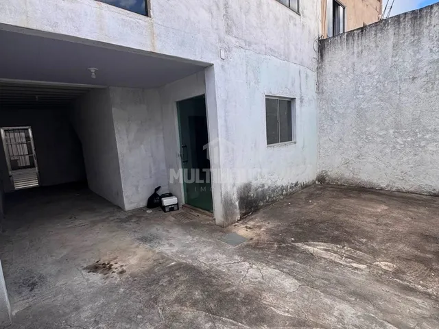 Imagem: Casa com 4 quartos, 1 suíte, 3 vagas no