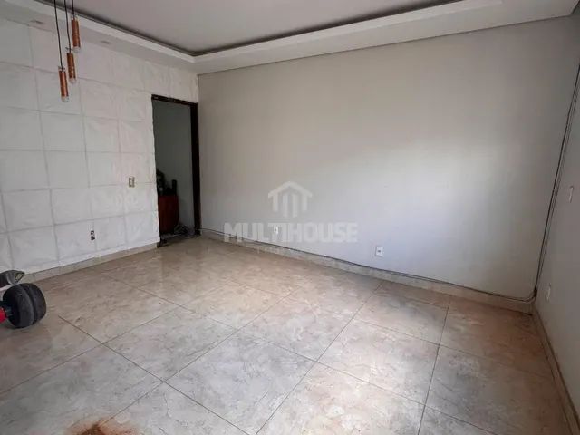 Imagem 2: Casa com 4 quartos, 1 suíte, 3 vagas no Candelária, Belo Horizonte - MG