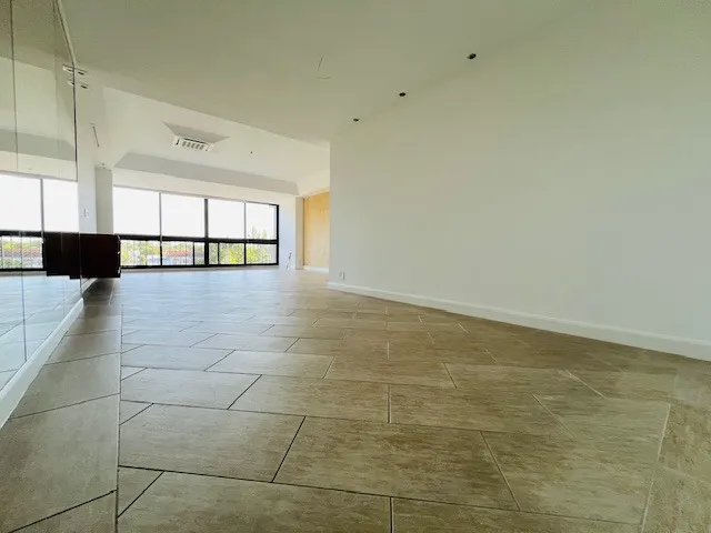Imagem 3: Apartamento aluguel na Barra da Tijuca - 3 quartos, 2 suítes, 2 salas, 4 banheiros, 2