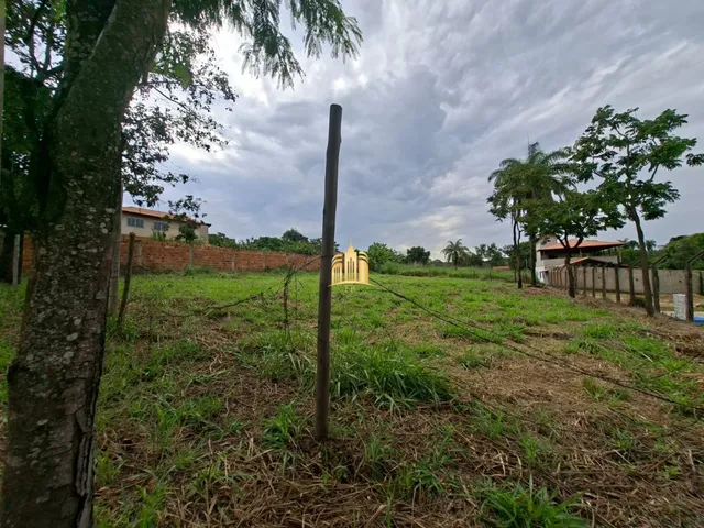 Imagem: O terreno possui 1.000m² de Área e está localizado em Andiroba