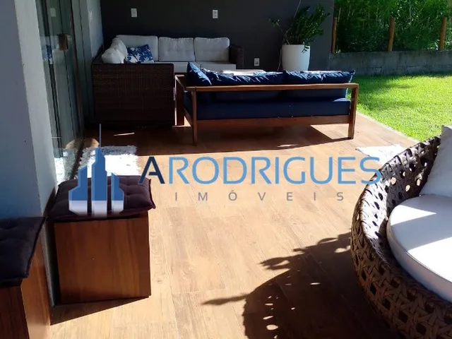 Imagem 14: Casa Duplex Mobiliada à Venda em Praia do Forte Condomínio Alto Padrão Aceita