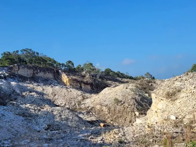 Imagem 13: Oportunidade Mineral: Área de Quartzo com Grande Volume de Reserva Estimada em MG
