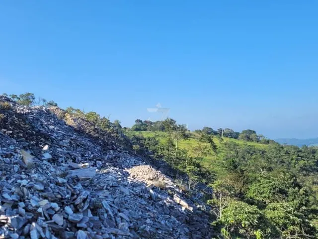 Imagem 8: Oportunidade Mineral: Área de Quartzo com Grande Volume de Reserva Estimada em MG