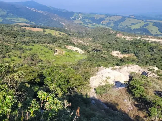 Imagem 12: Oportunidade Mineral: Área de Quartzo com Grande Volume de Reserva Estimada em MG