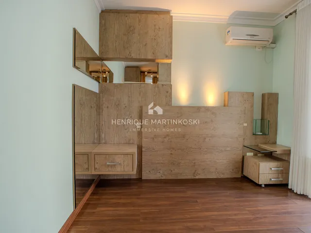 Imagem 10: Casa face norte com suíte master, jardim e espaço gourmet em condomínio fechado
