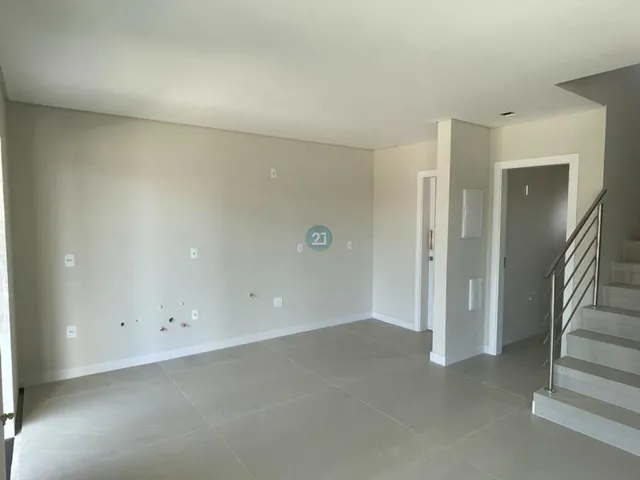 Imagem 13: Vendo casa na Cachoeira do Bom Jesus, com 03 quartos, sendo todos suites, 04 banheiros
