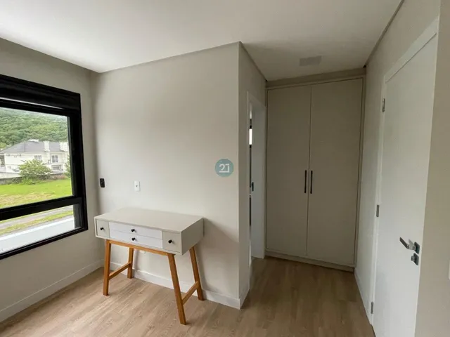 Imagem 10: Vendo casa na Cachoeira do Bom Jesus, com 03 quartos, sendo todos suites, 04 banheiros