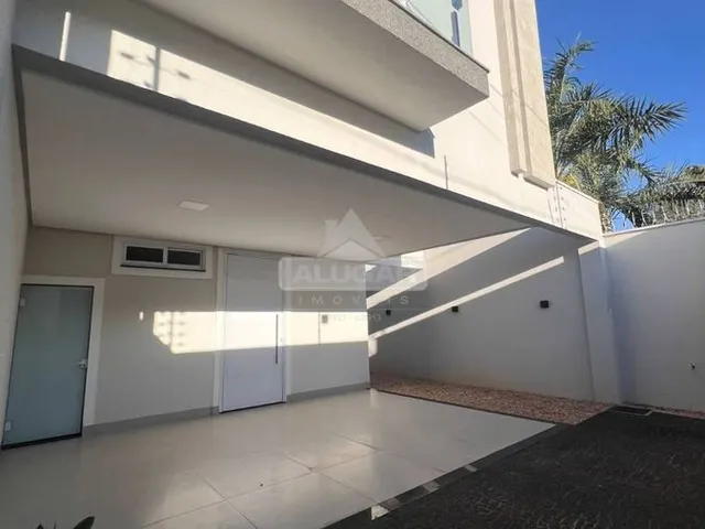 Imagem 11: Sobrado - 3 Suítes com Closet - 303 Sul