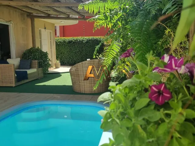 Imagem: A casa em condomínio possui 4 Dormitórios, 1 Suíte, 3 Banheiros