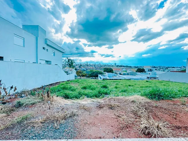 Imagem: TERRENO RESIDENCIAL em ALFENAS - MG, RESIDENCIAL