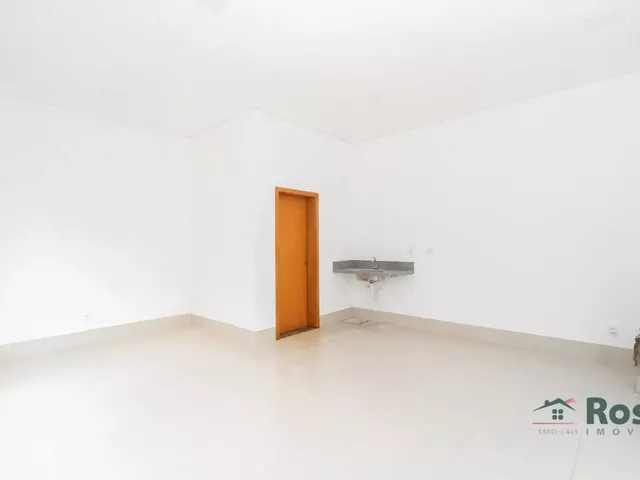 Imagem 5: Excelente Oportunidade de Investimento: Ponto Comercial à Venda com 3 Salas, cada sala