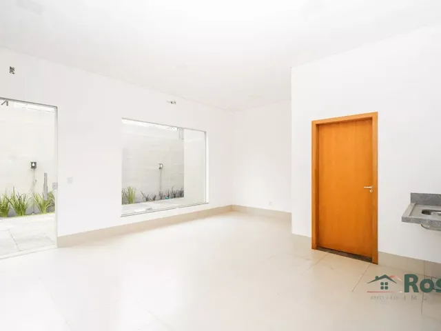 Imagem 4: Excelente Oportunidade de Investimento: Ponto Comercial à Venda com 3 Salas, cada sala
