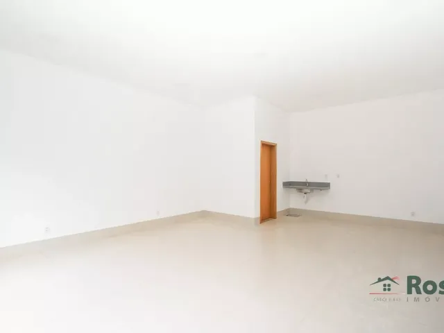 Imagem 6: Excelente Oportunidade de Investimento: Ponto Comercial à Venda com 3 Salas, cada sala