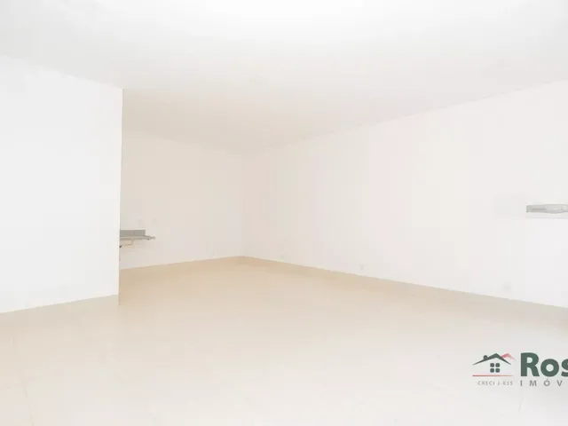Imagem 3: Excelente Oportunidade de Investimento: Ponto Comercial à Venda com 3 Salas, cada sala