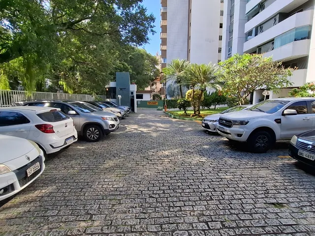 Imagem 6: Apartamento à Venda na Vitória, Salvador-BA 4 Quartos, 1 Suíte, 2 Vagas - Imperdível!